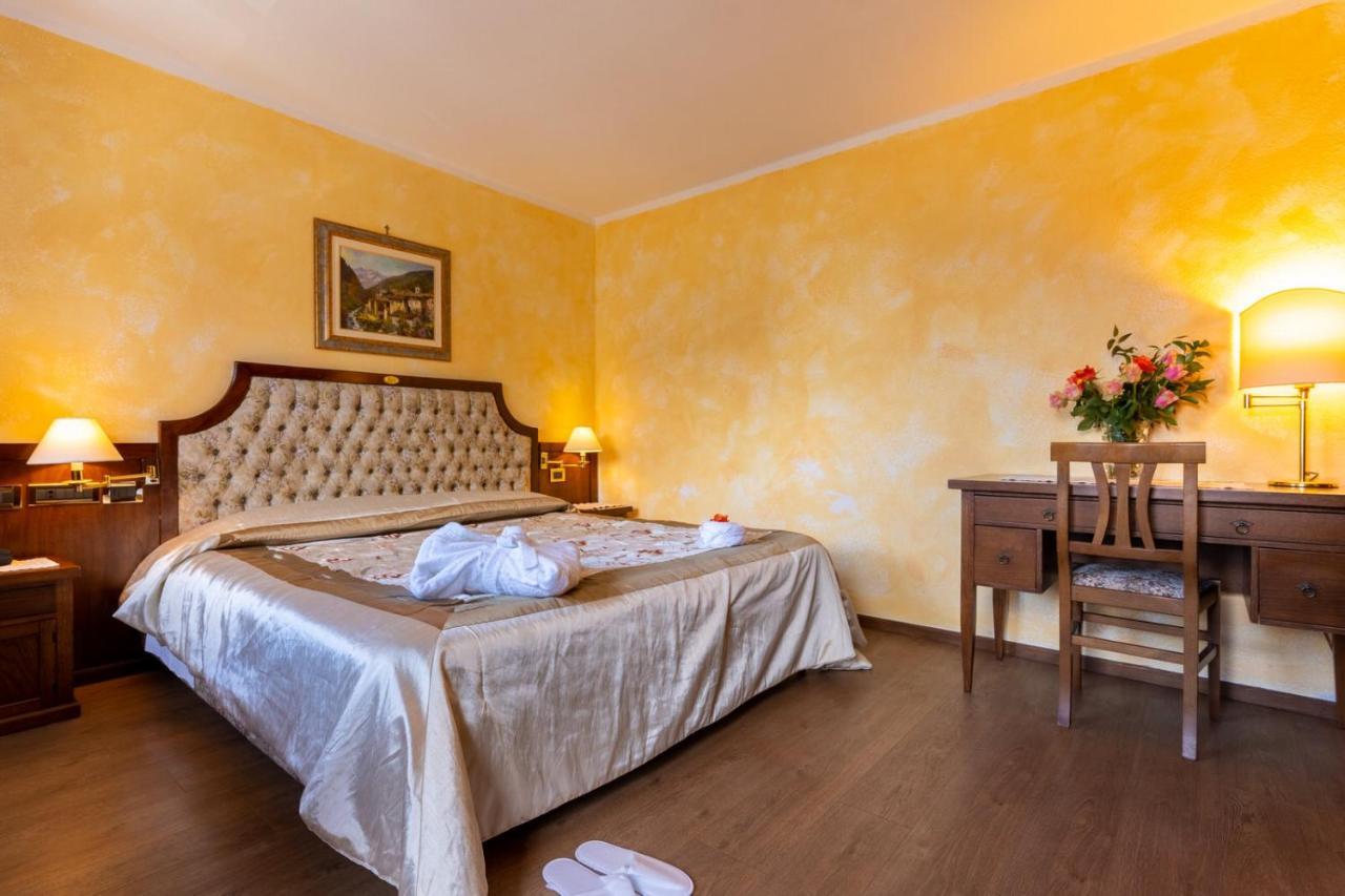 Hotel Des Alpes Saint-Rhemy-En-Bosses Luaran gambar