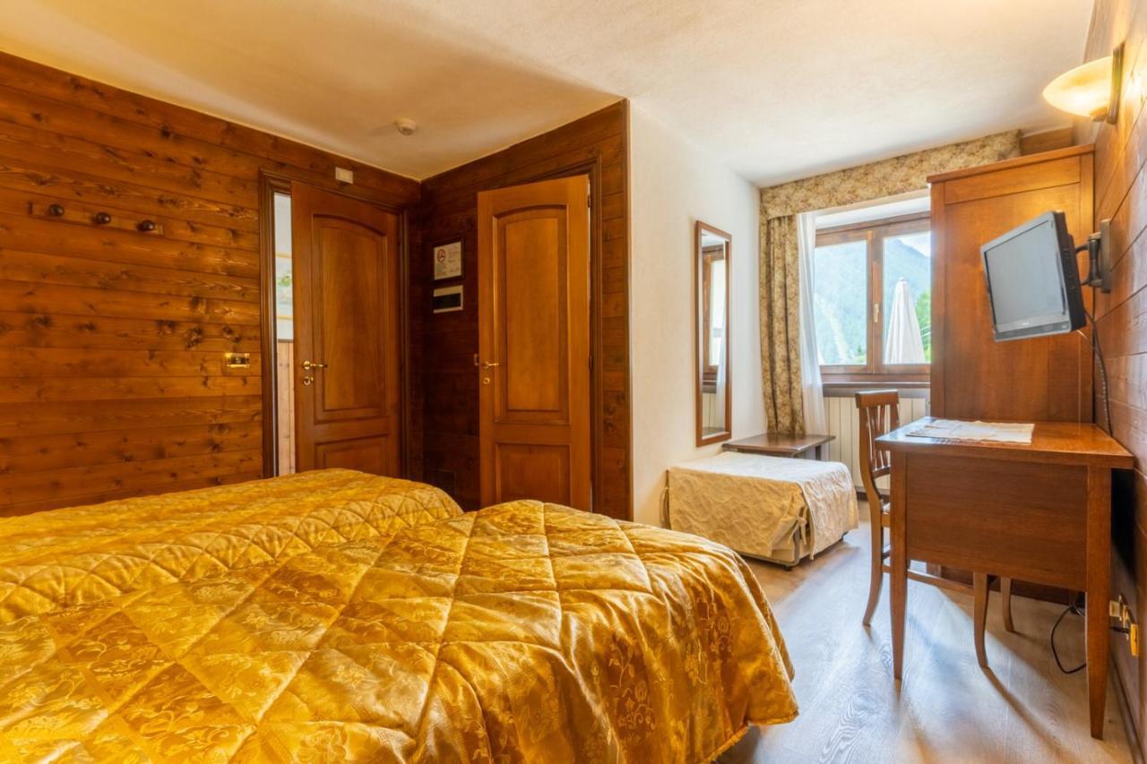 Hotel Des Alpes Saint-Rhemy-En-Bosses Luaran gambar