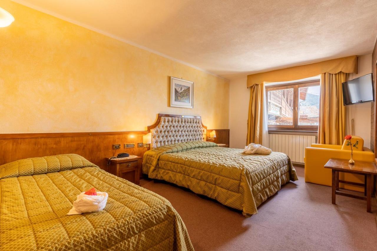 Hotel Des Alpes Saint-Rhemy-En-Bosses Luaran gambar