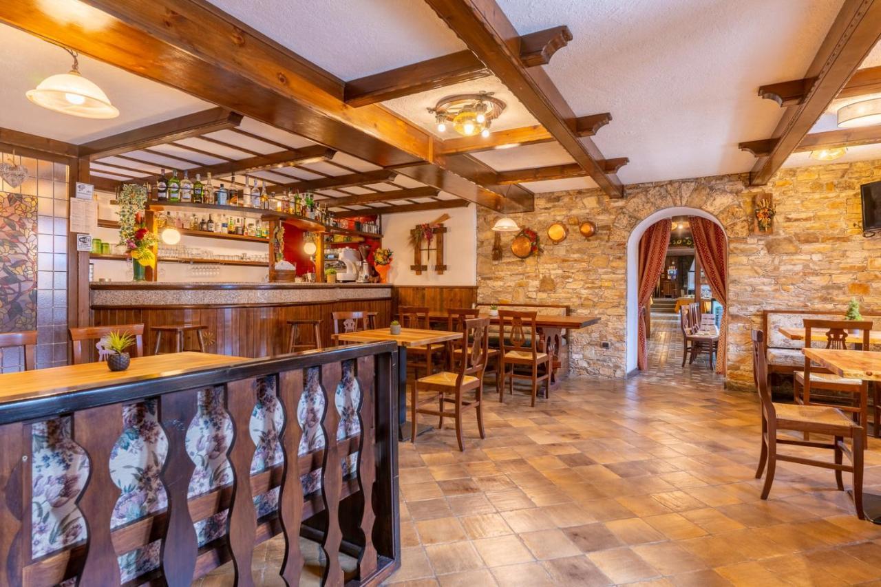 Hotel Des Alpes Saint-Rhemy-En-Bosses Luaran gambar